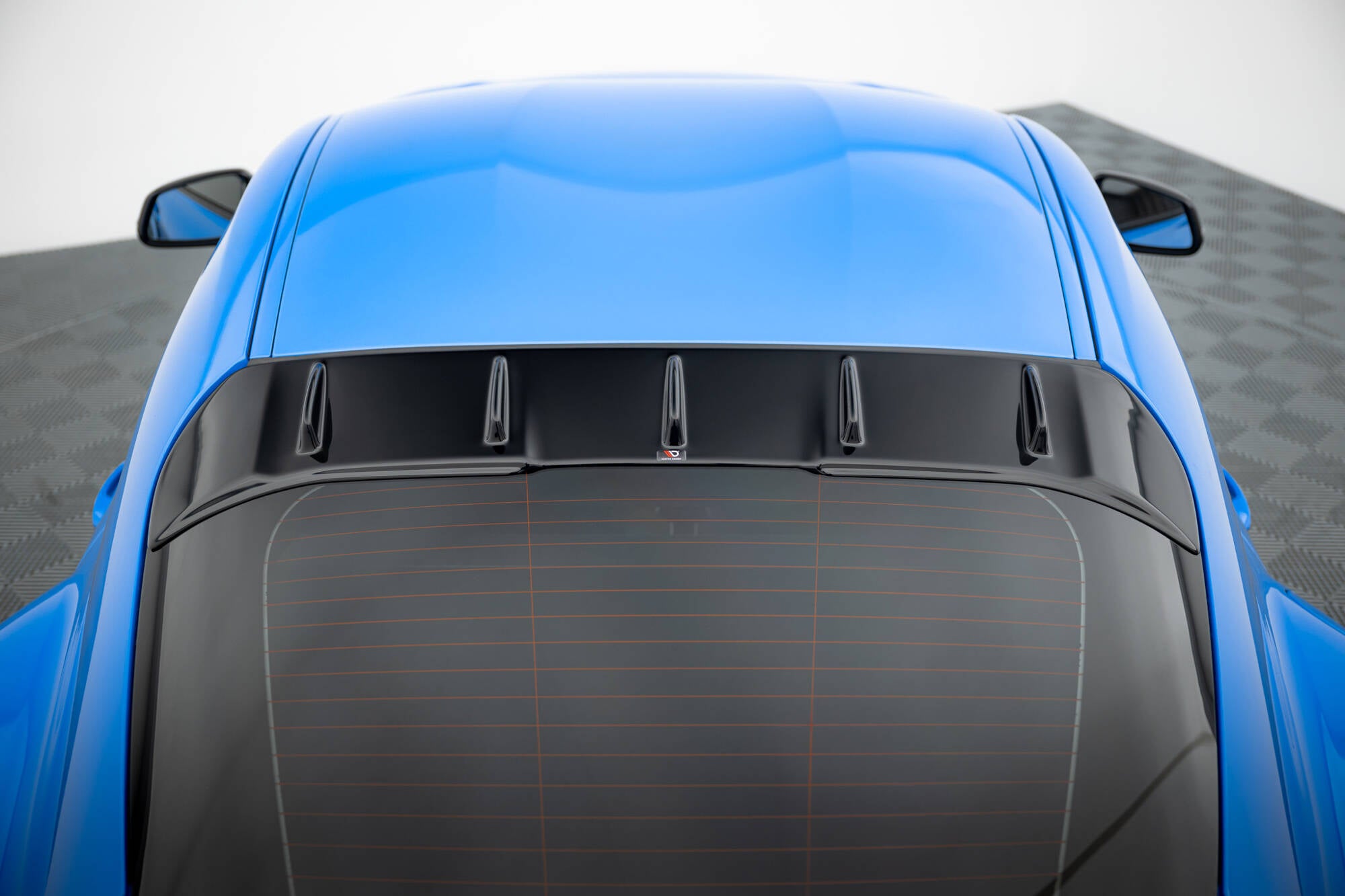 The extension of the rear window toyota supra mk5