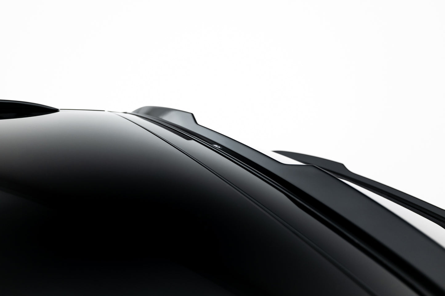 Upper spoiler cap porsche macan ev mk1