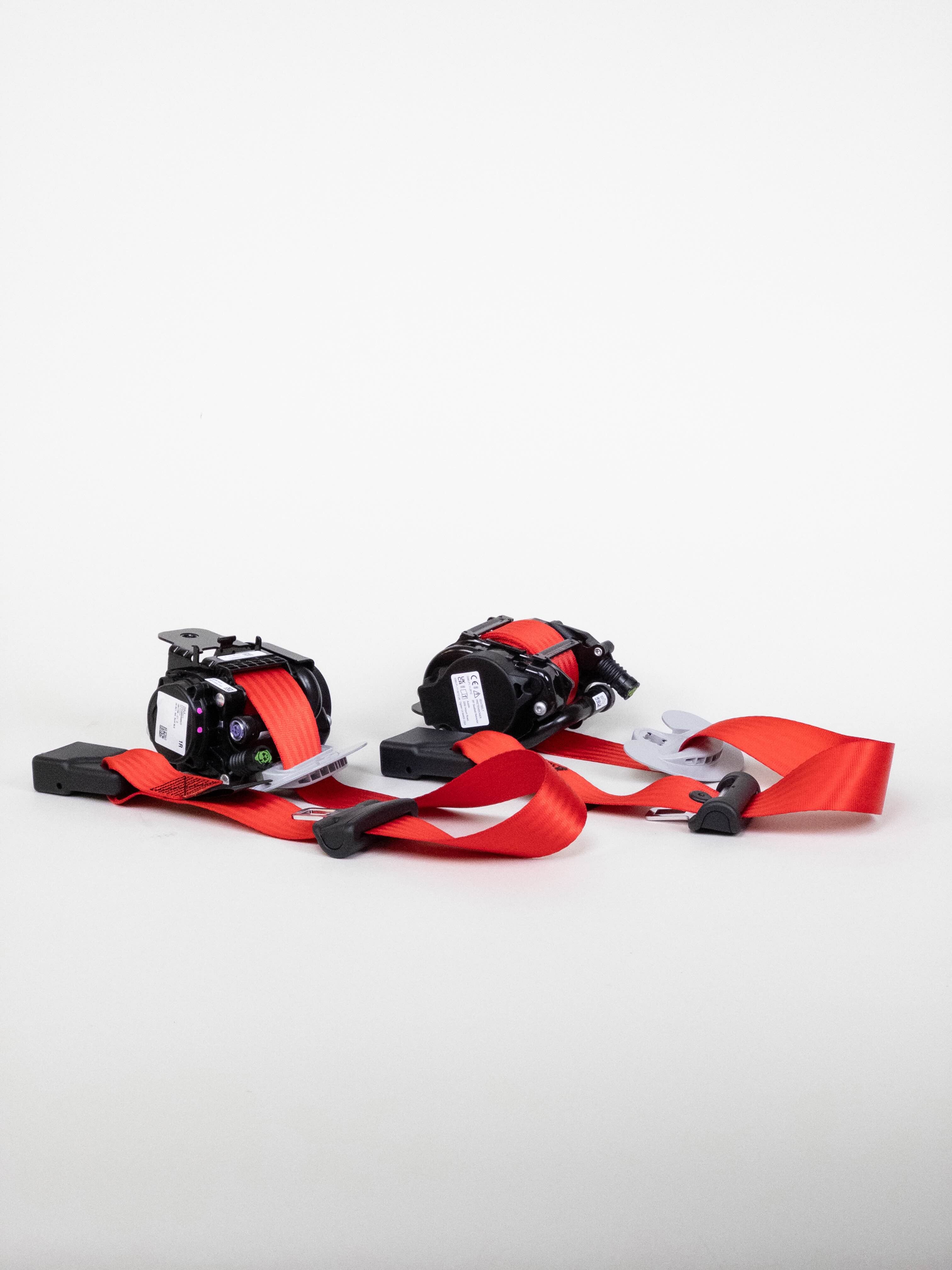 Ljusröda Säkerhetsbälten