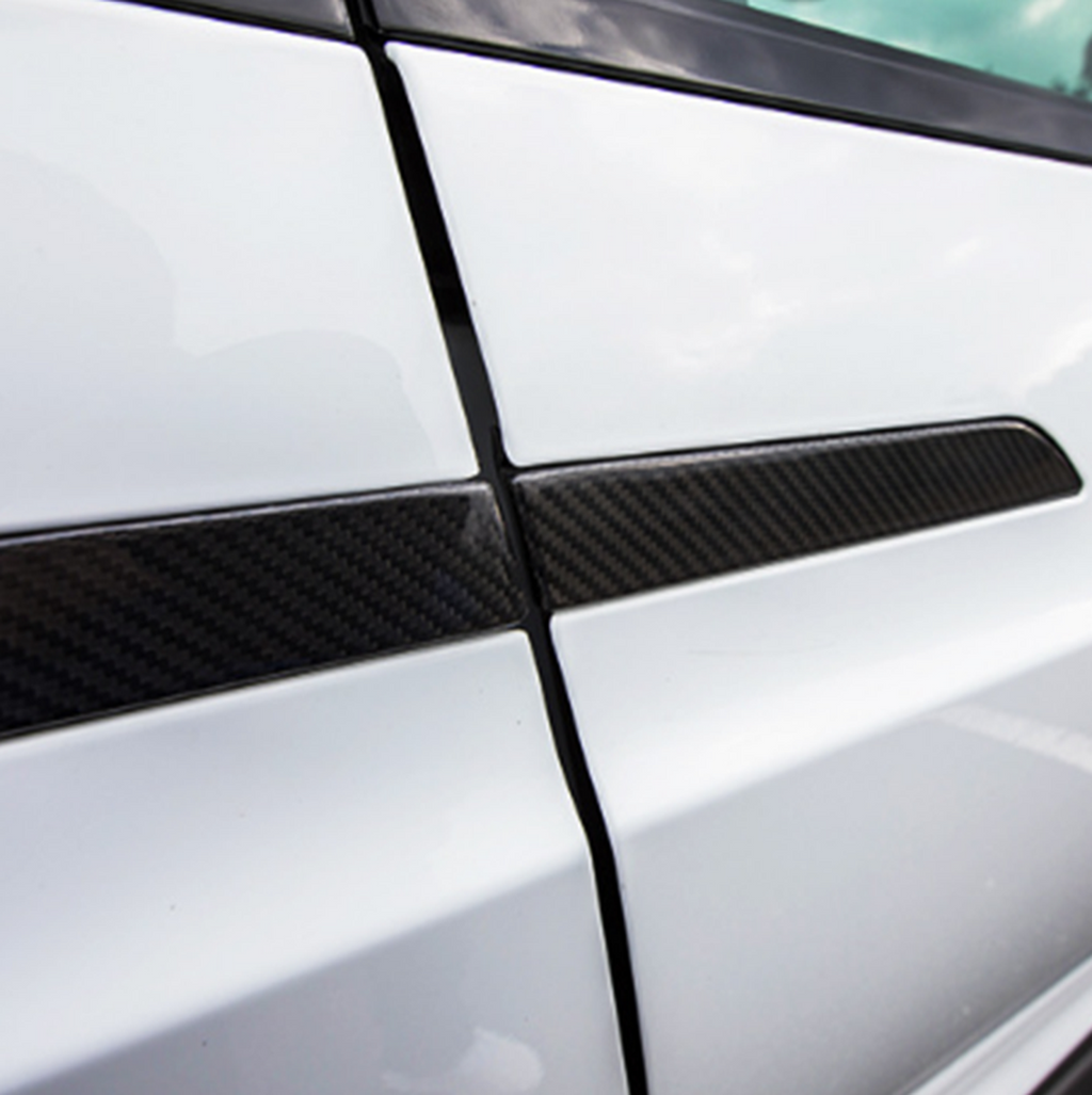 Model X Dörrhantag i ABS med kolfiber utseende
