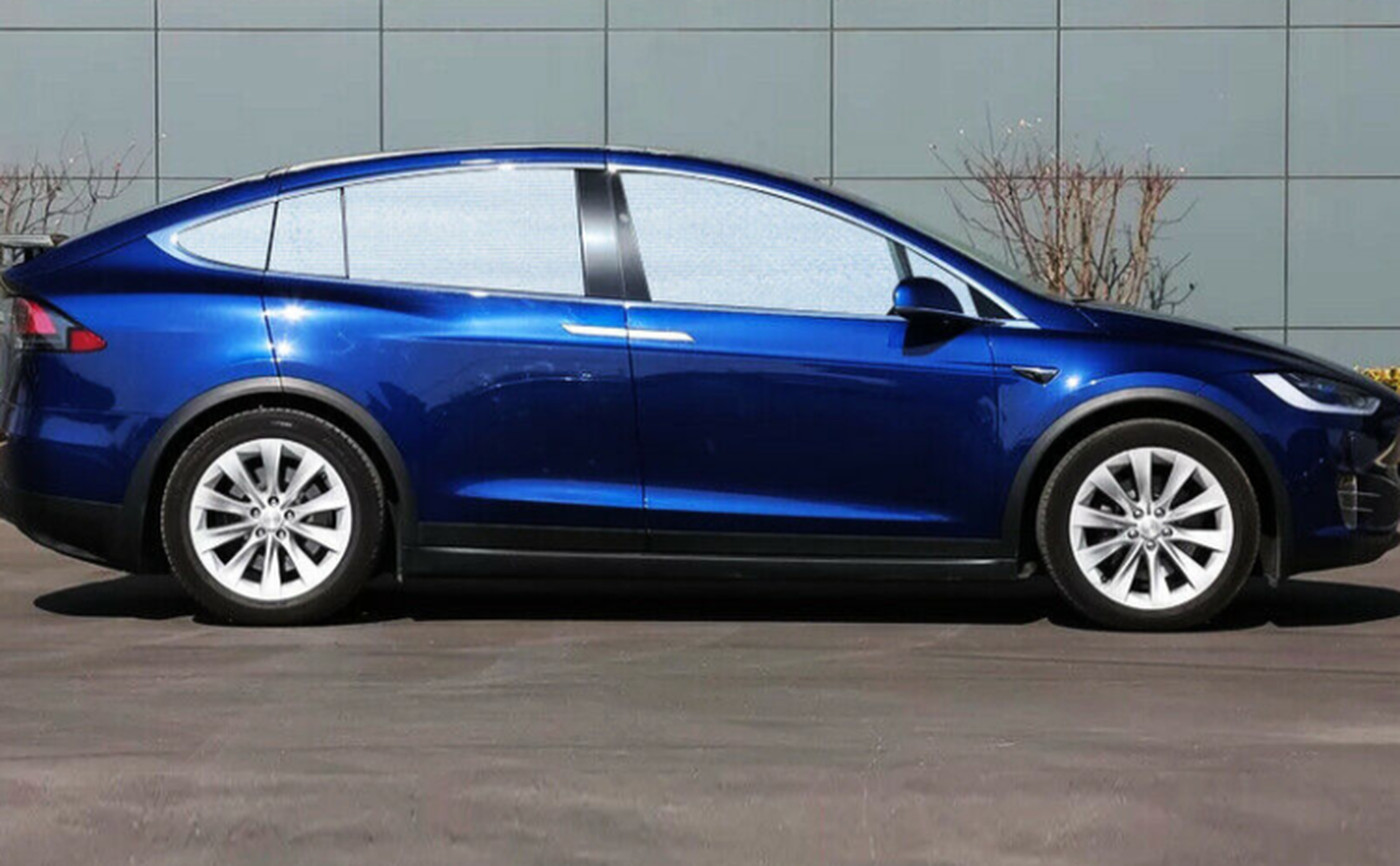 Solskydd aluminium Model X