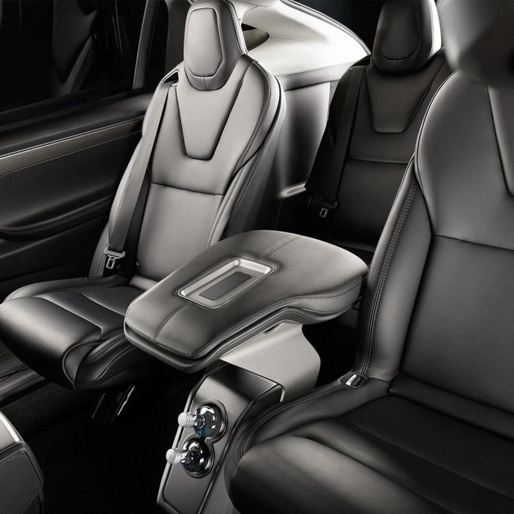 Model X 6-seater armrest