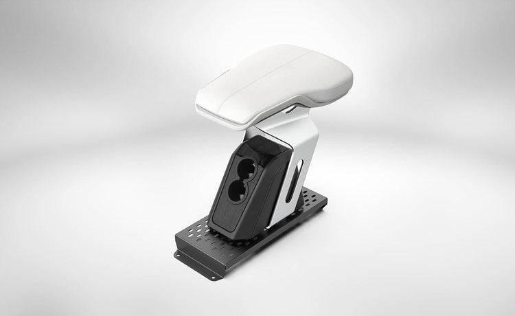 Model X 6-seater armrest