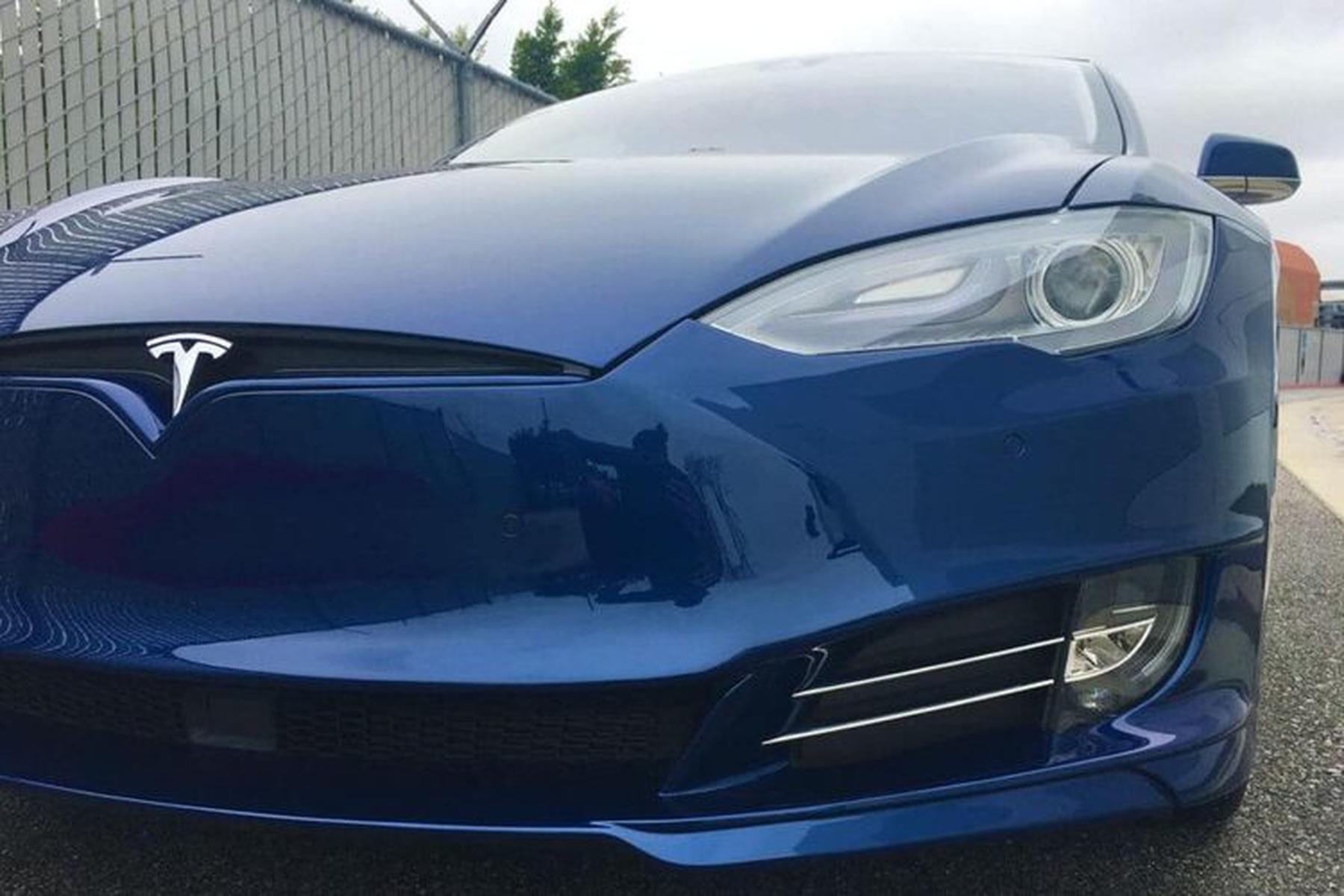 Front Fascia Unplugged Performance Tesla Model S