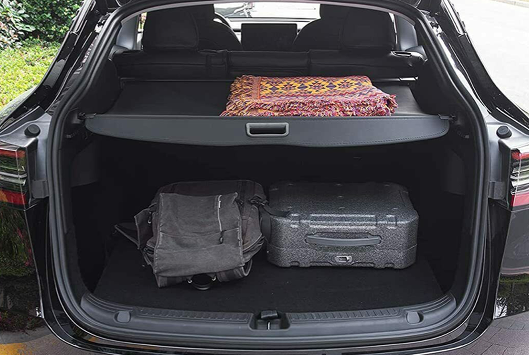 Tesla Model Y insynsskydd/hatthylla bagage 2021-2024