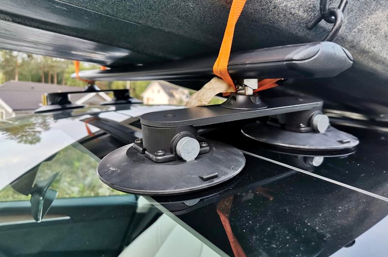 Ski Rack Thule Suction Cup Roof Rack Toyota RAV4 Snowboard Ski