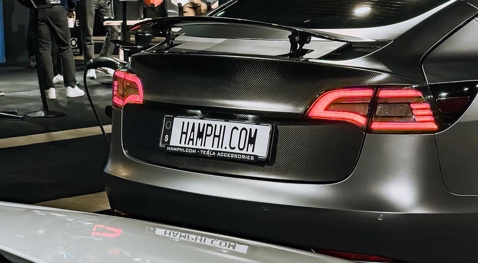 Bagklap med aktiv spoiler Tesla Model 3