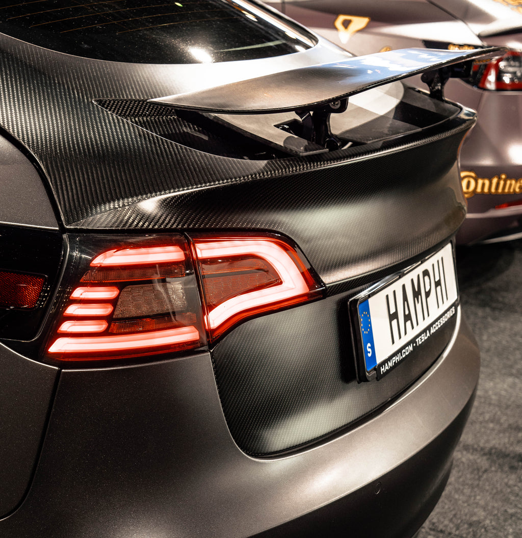 Bagklap med aktiv spoiler Tesla Model 3