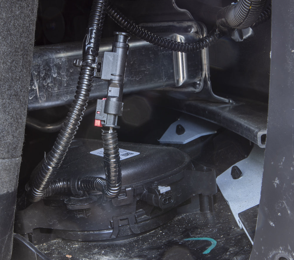 Isolering Kit för Backljud Tesla