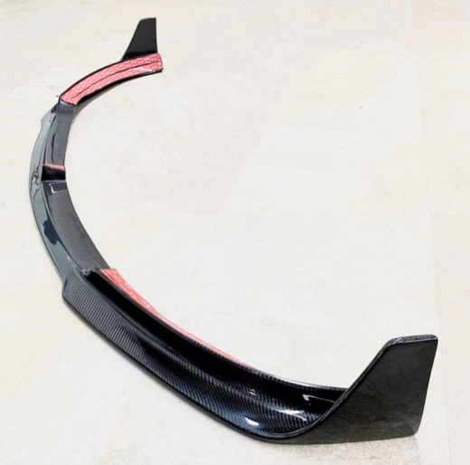 Model 3 V-spoiler foran kulfiber mat/hvid