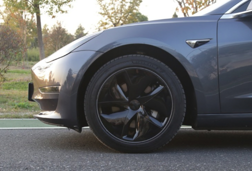 Tesla Model 3 Navkapslar 18"