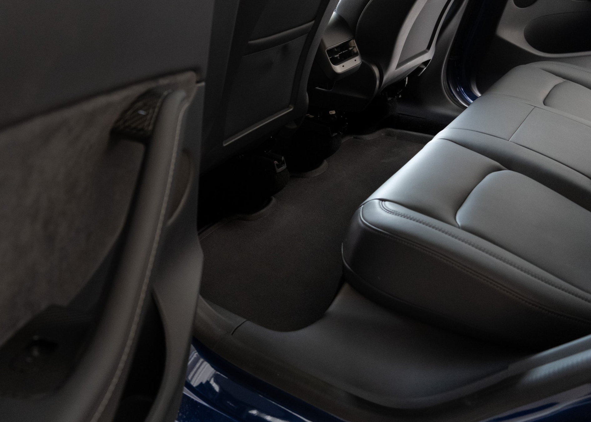 3D Maxpider Gummimattor Tesla Model Y