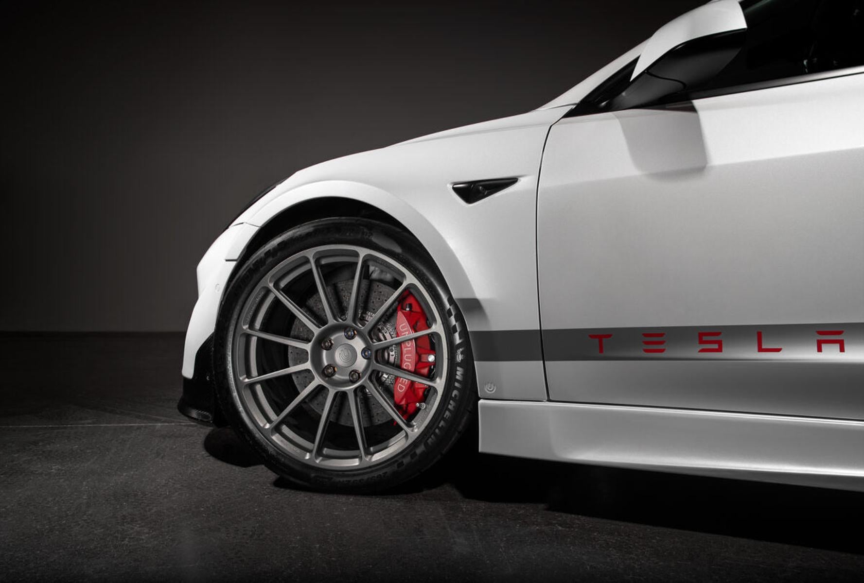 Carbon Fiber Ascension-R Front Wide Fender set Unplugged Performance Model 3