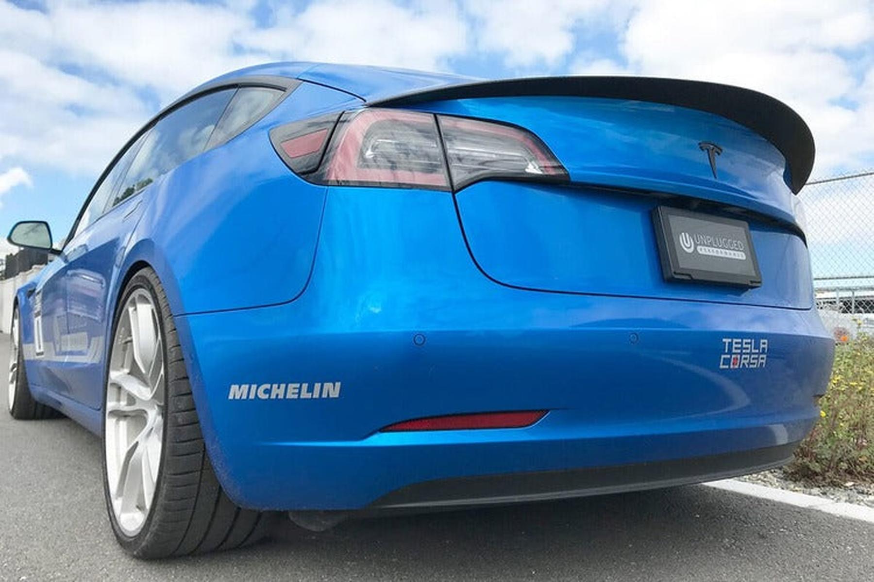 Unplugged Performance - Model 3 aerodynamic spoiler