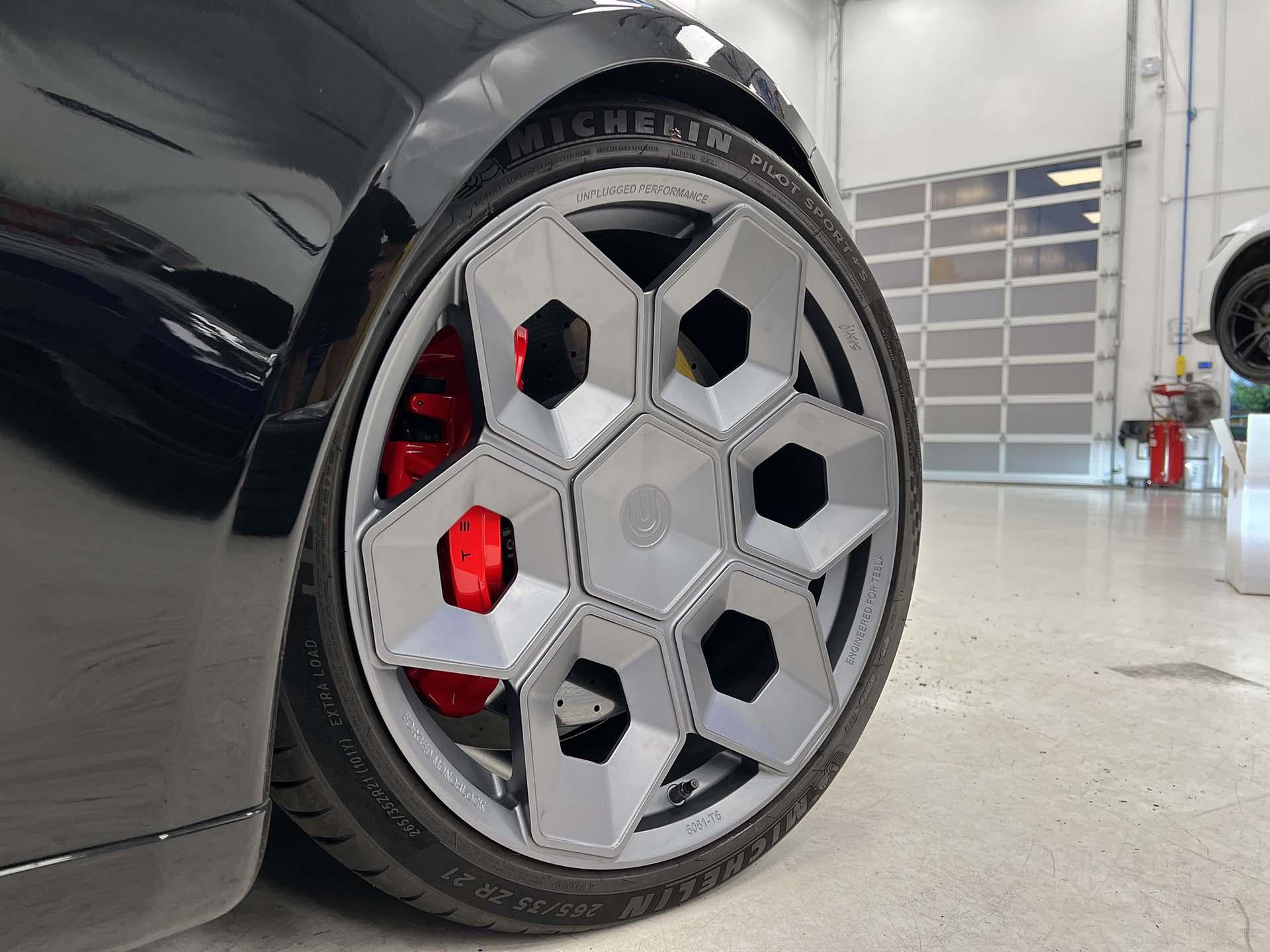 Unplugged Performance - Cybrhex smidda fälgar (1 fälg)