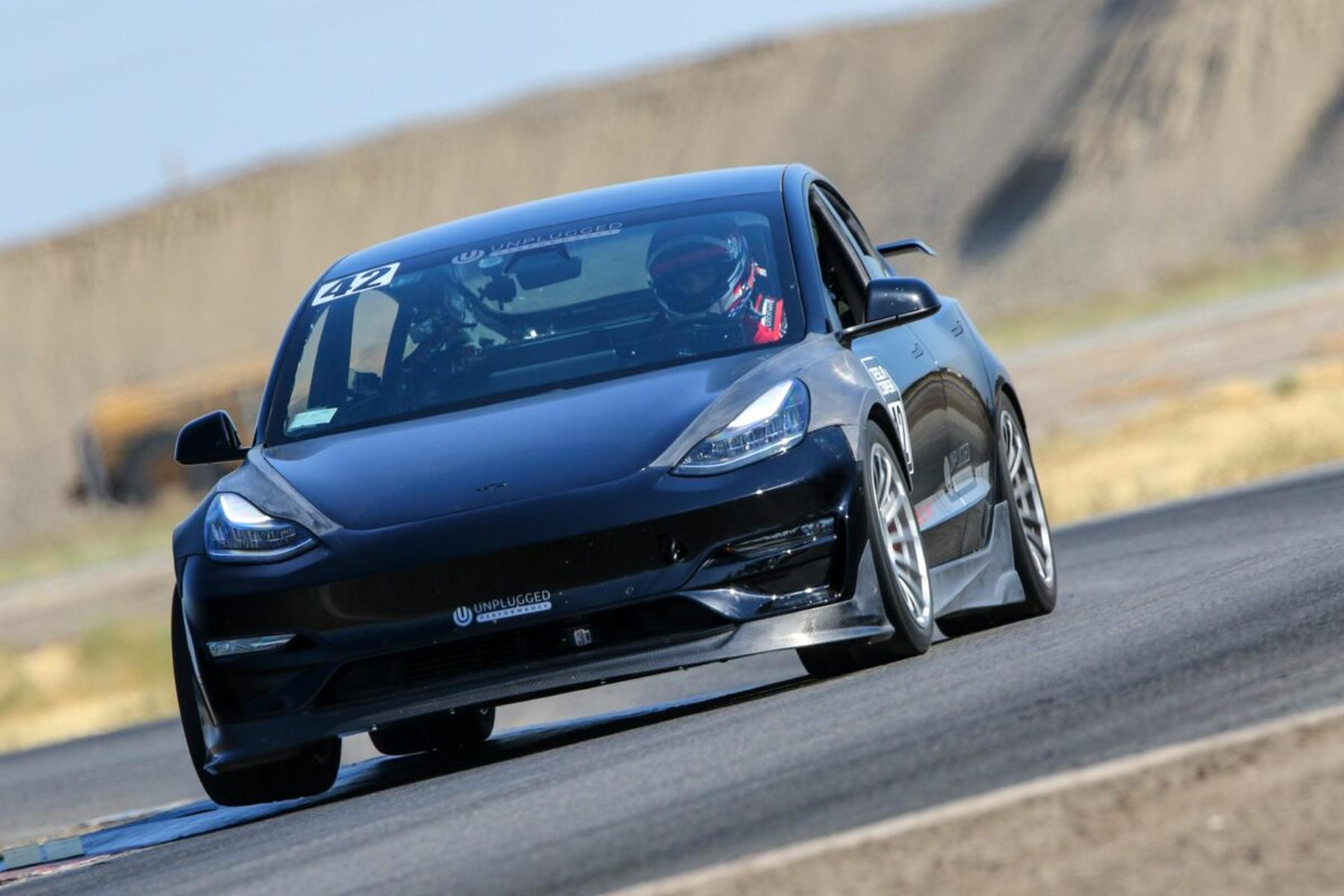 Unplugged Performance X Willans Fia 2025 Racing bälte