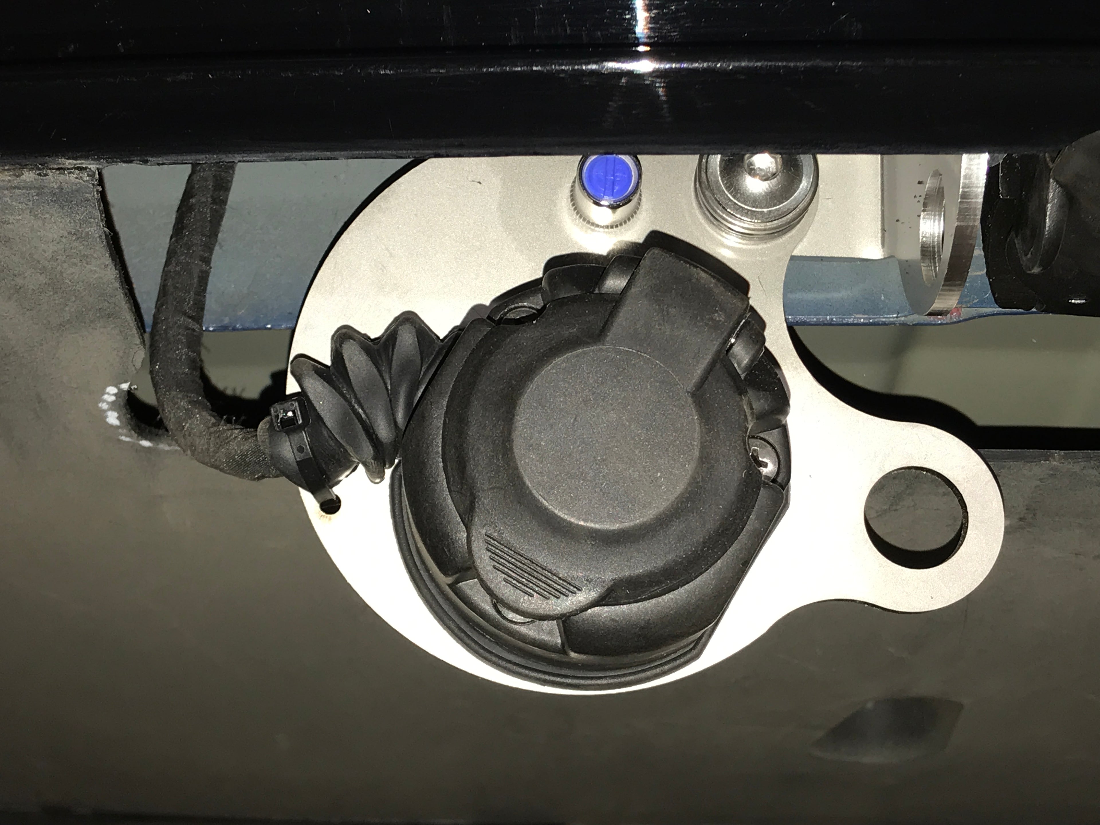 Towbar TÜV Approved Tesla Model S