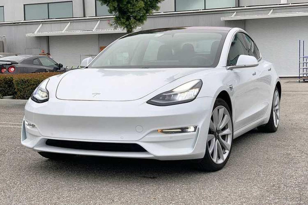 Unplugged Performance - Model 3's forside