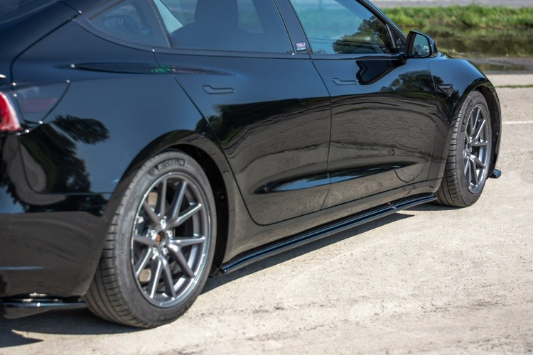 Sideskørt Maxton Design Tesla Model 3