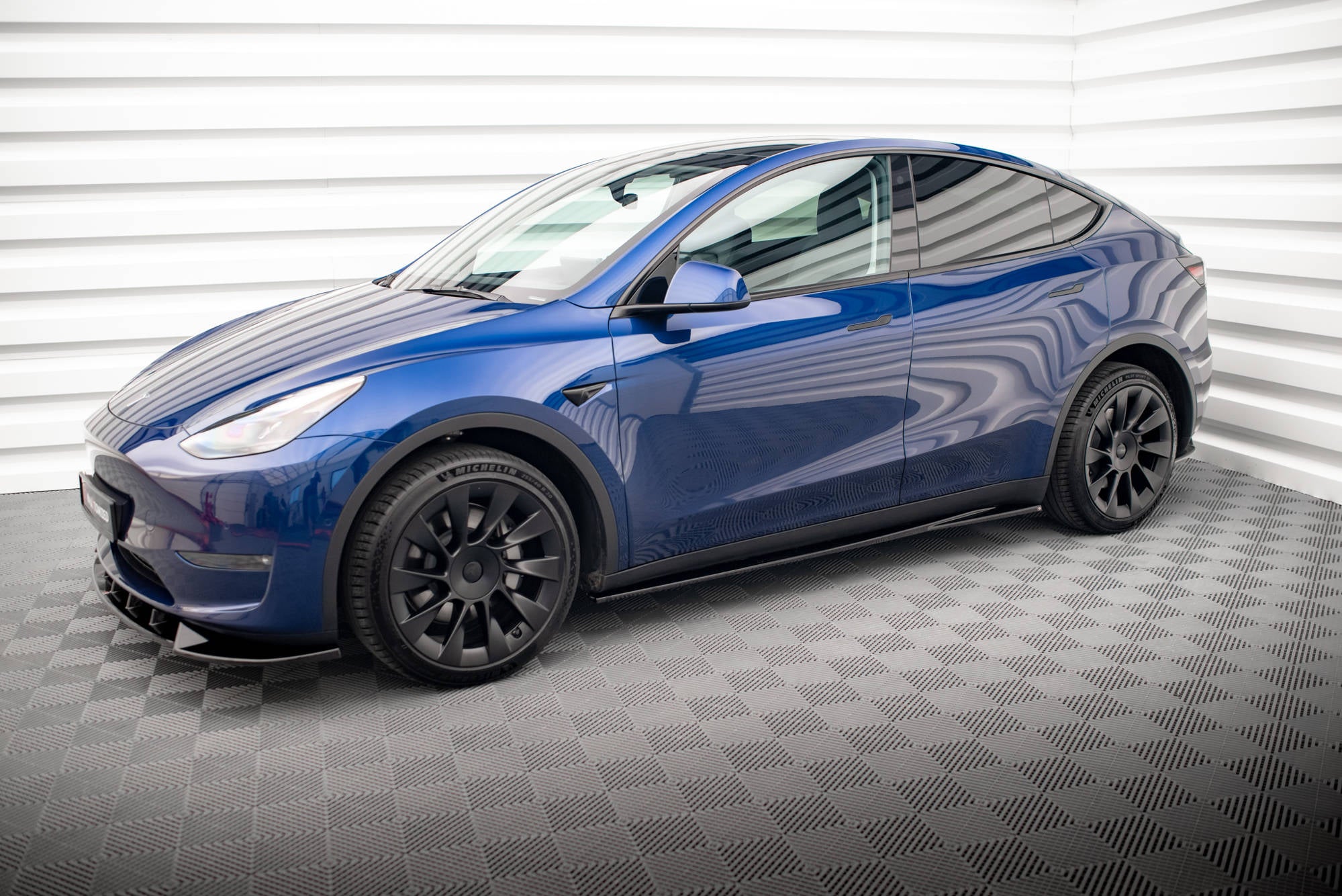 Sidokjol V1 Maxton Design Tesla Model Y