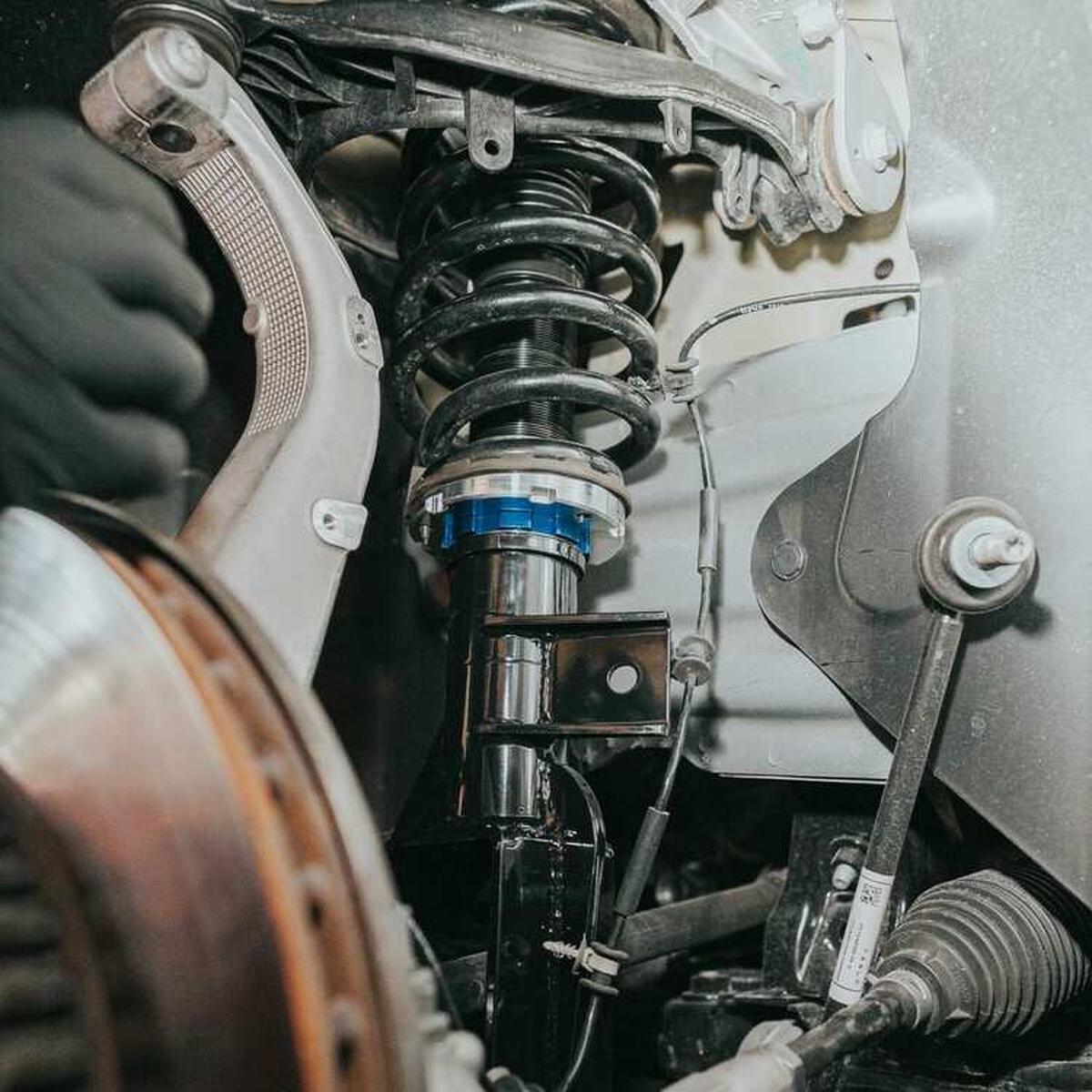 Unplugged Performance - Model 3 Autocross spec justerbart støddæmpersæt