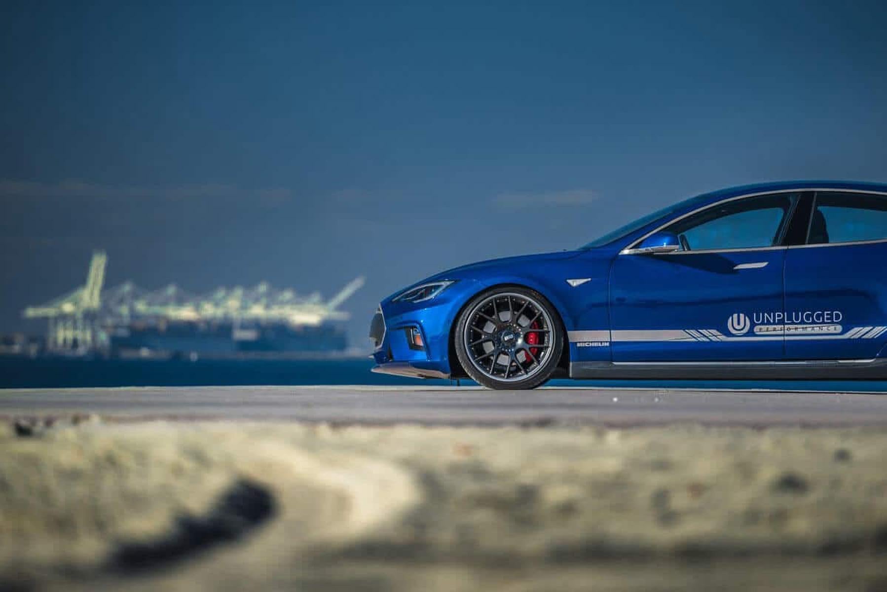 Sports Dynamic Air Suspension Upgrade Kit Unplugged Performance Tesla Model S 2012-2020